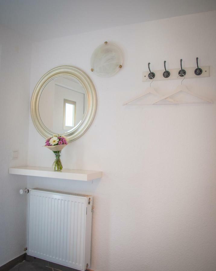 Appartement Liebesvolles Studio In Eppstein Extérieur photo